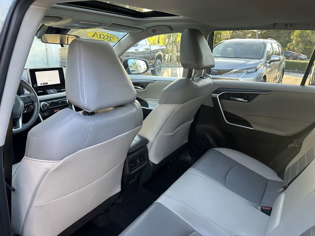 Used 2024 Toyota RAV4 XLE Premium image 12
