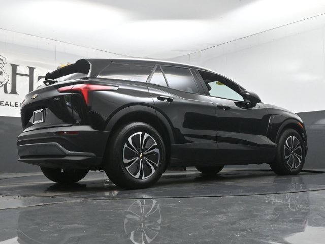Used 2024 Chevrolet Blazer EV LT AWD/4WD image 37