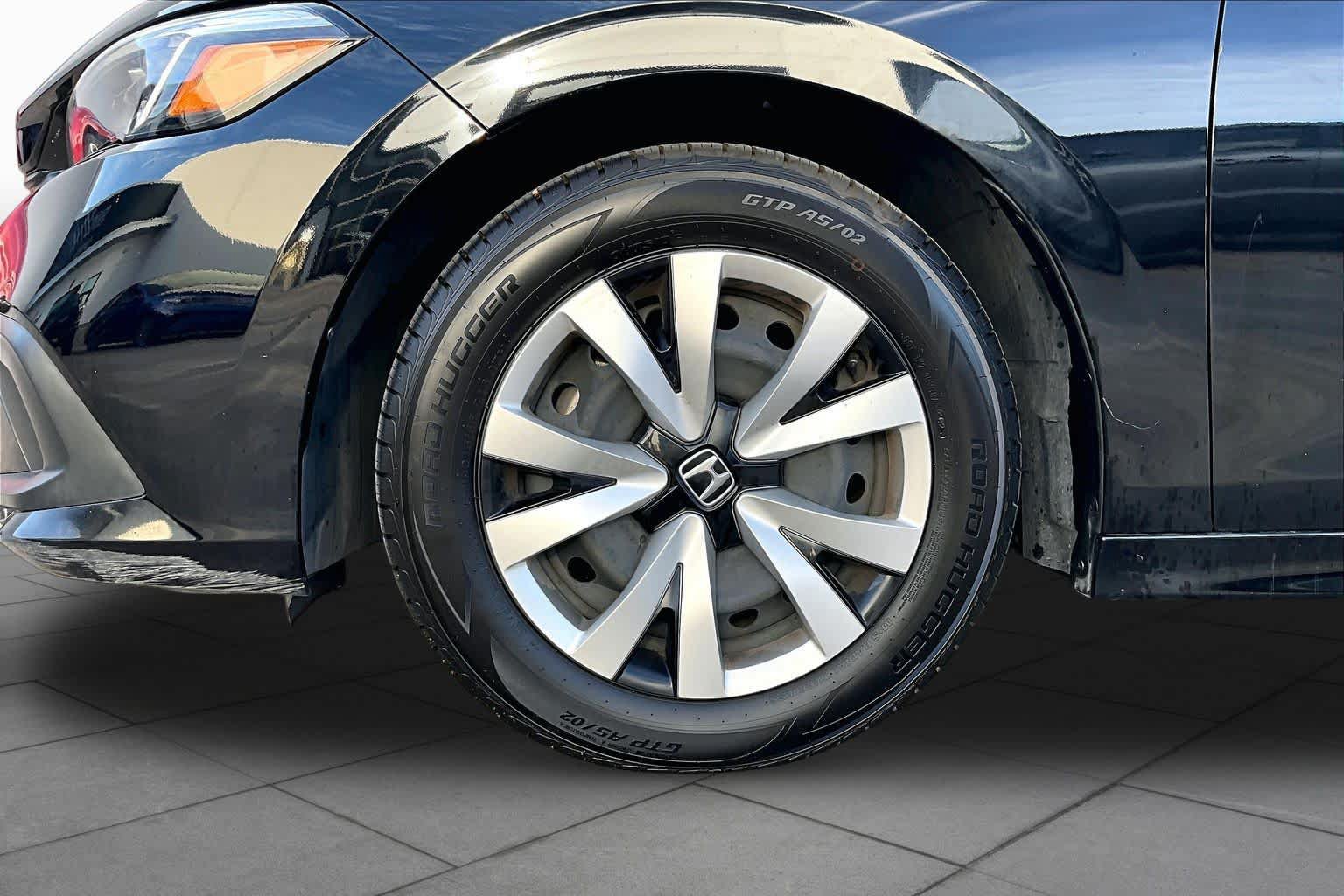 Used 2023 Honda Civic LX image 11