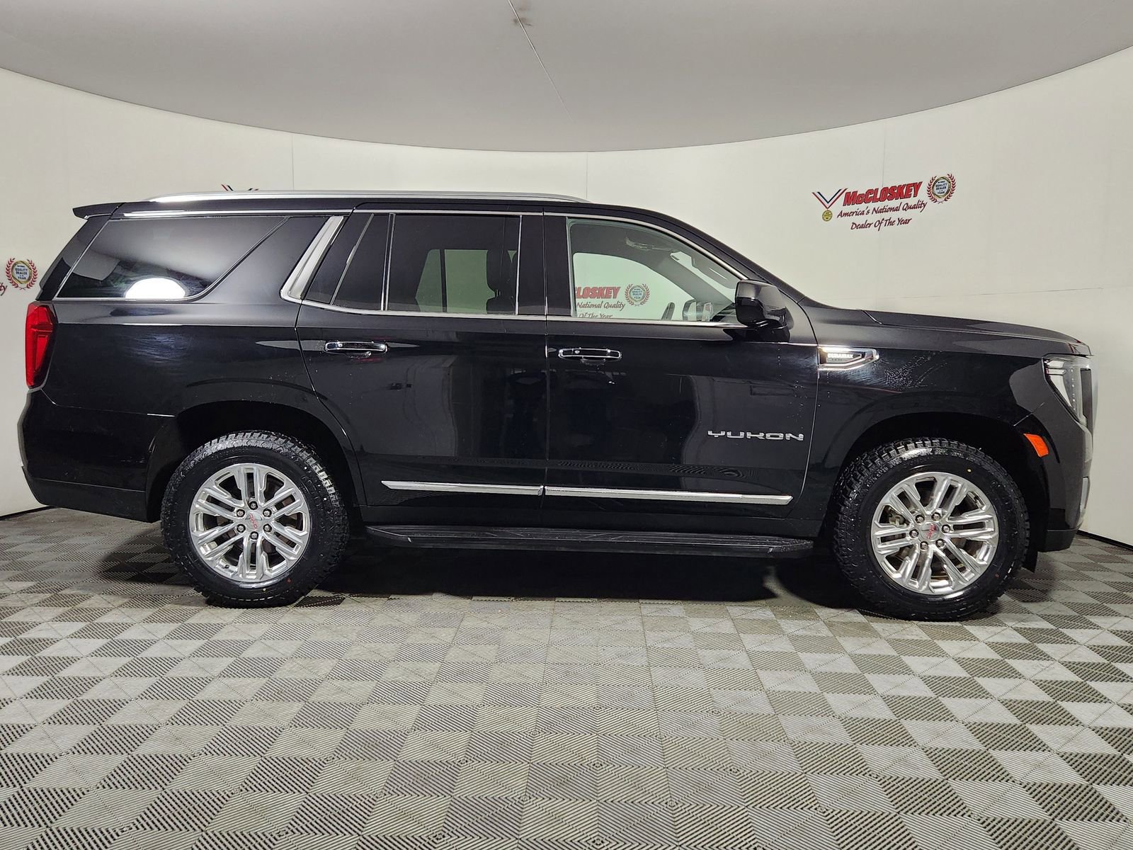 Used 2024 GMC Yukon SLT image 9