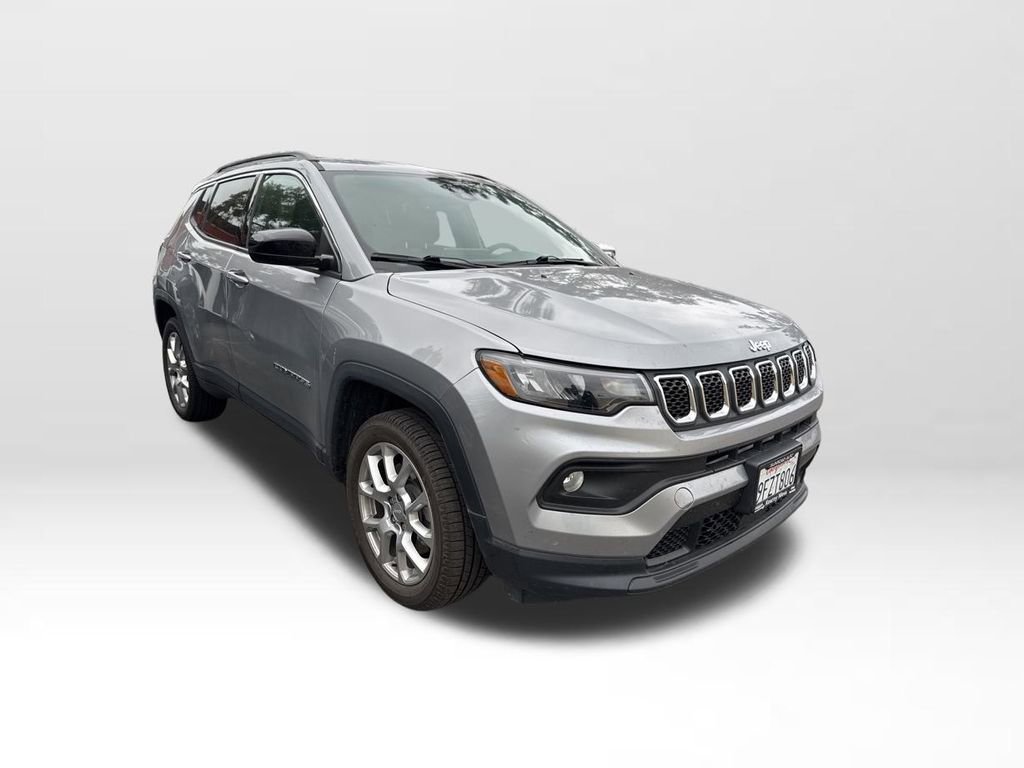 Used 2023 Jeep Compass Latitude image 19