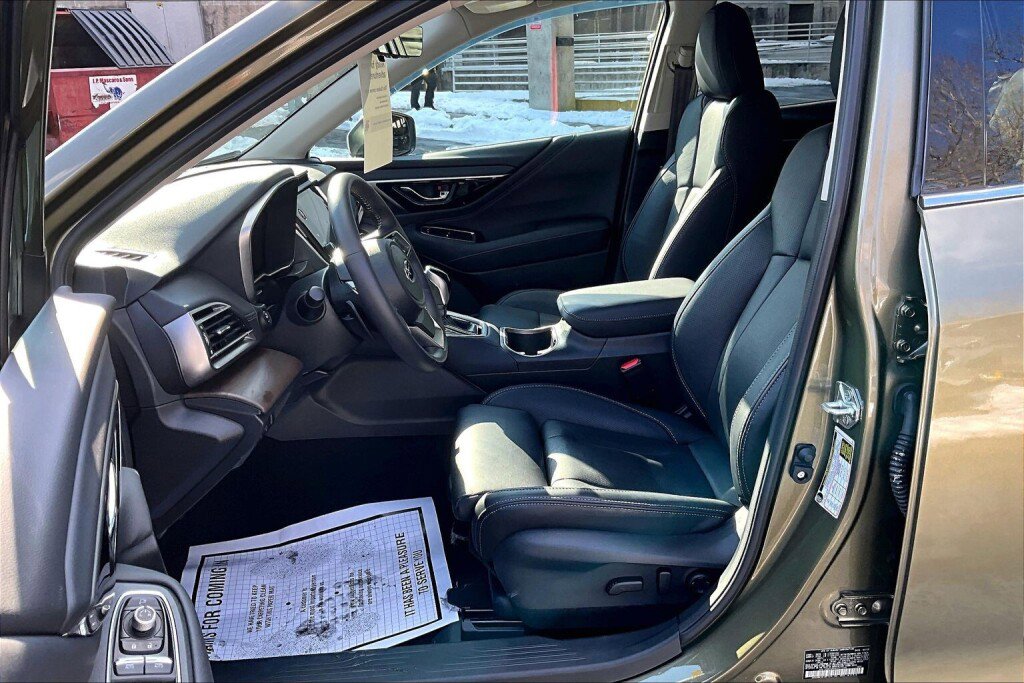 Certified 2025 Subaru Outback Touring XT w/ Tech Package 2 image 15