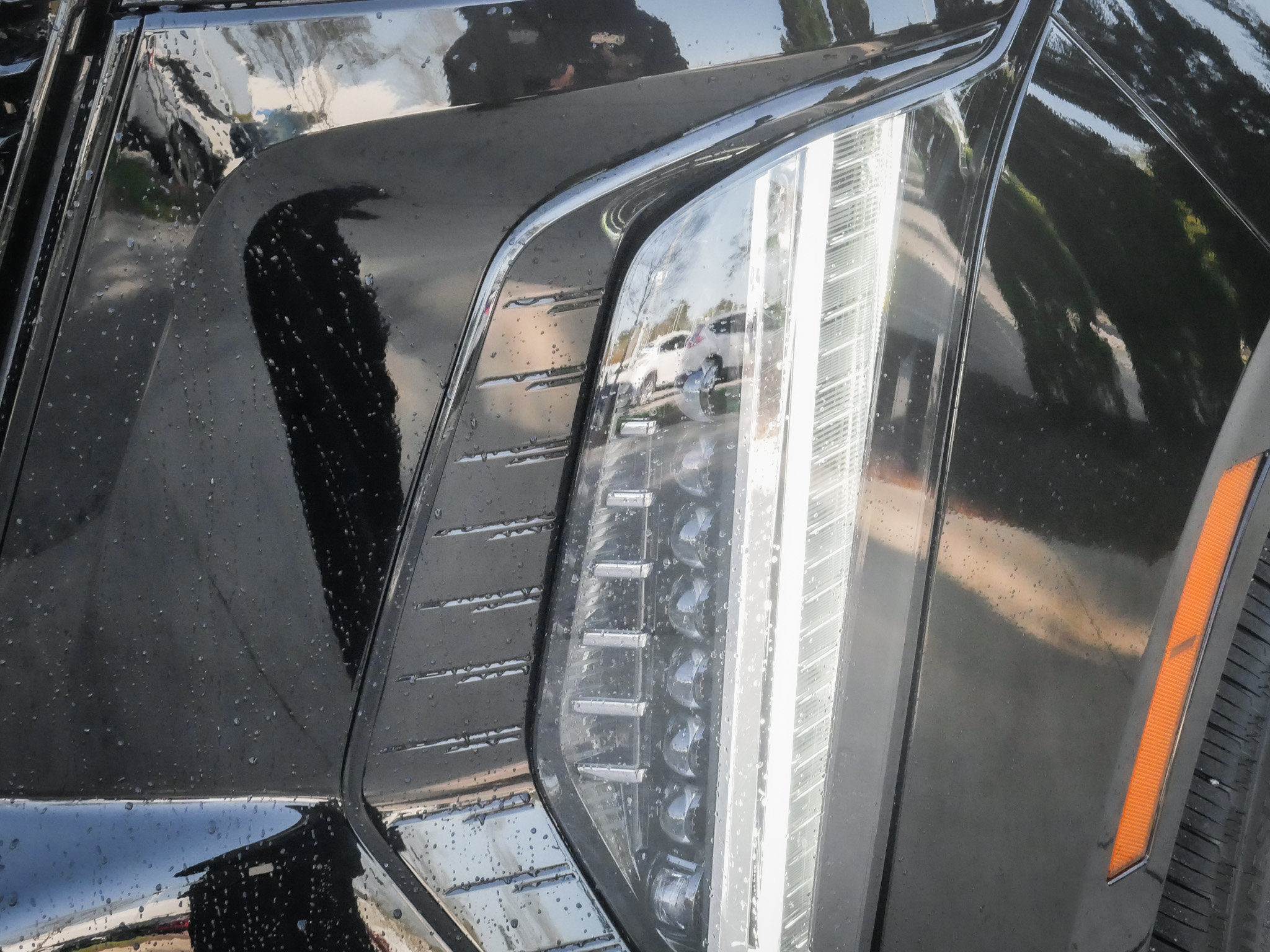 Used 2026 Cadillac Escalade V w/ LPO, ONYX Package AWD/4WD image 6