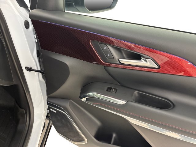 Certified 2026 Chevrolet Traverse RS AWD/4WD image 15