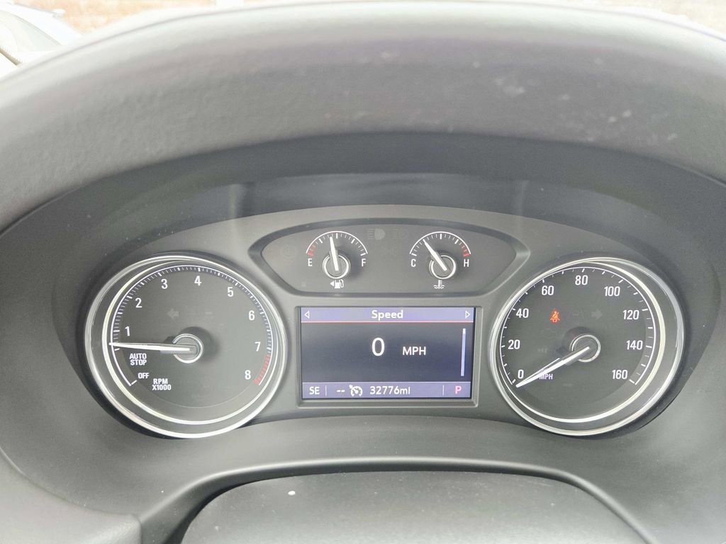 Used 2023 Buick Enclave Essence image 23