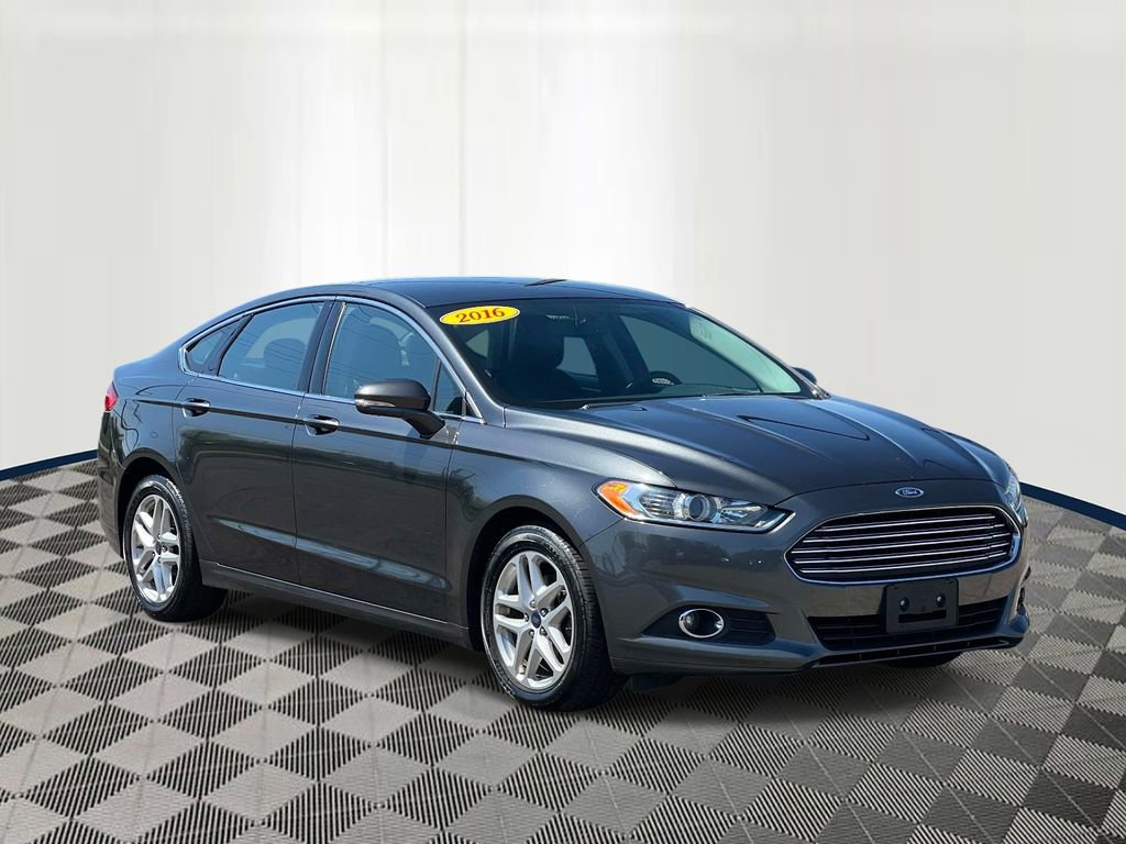 Used 2016 Ford Fusion SE w/ Equipment Group 202A FWD image 6