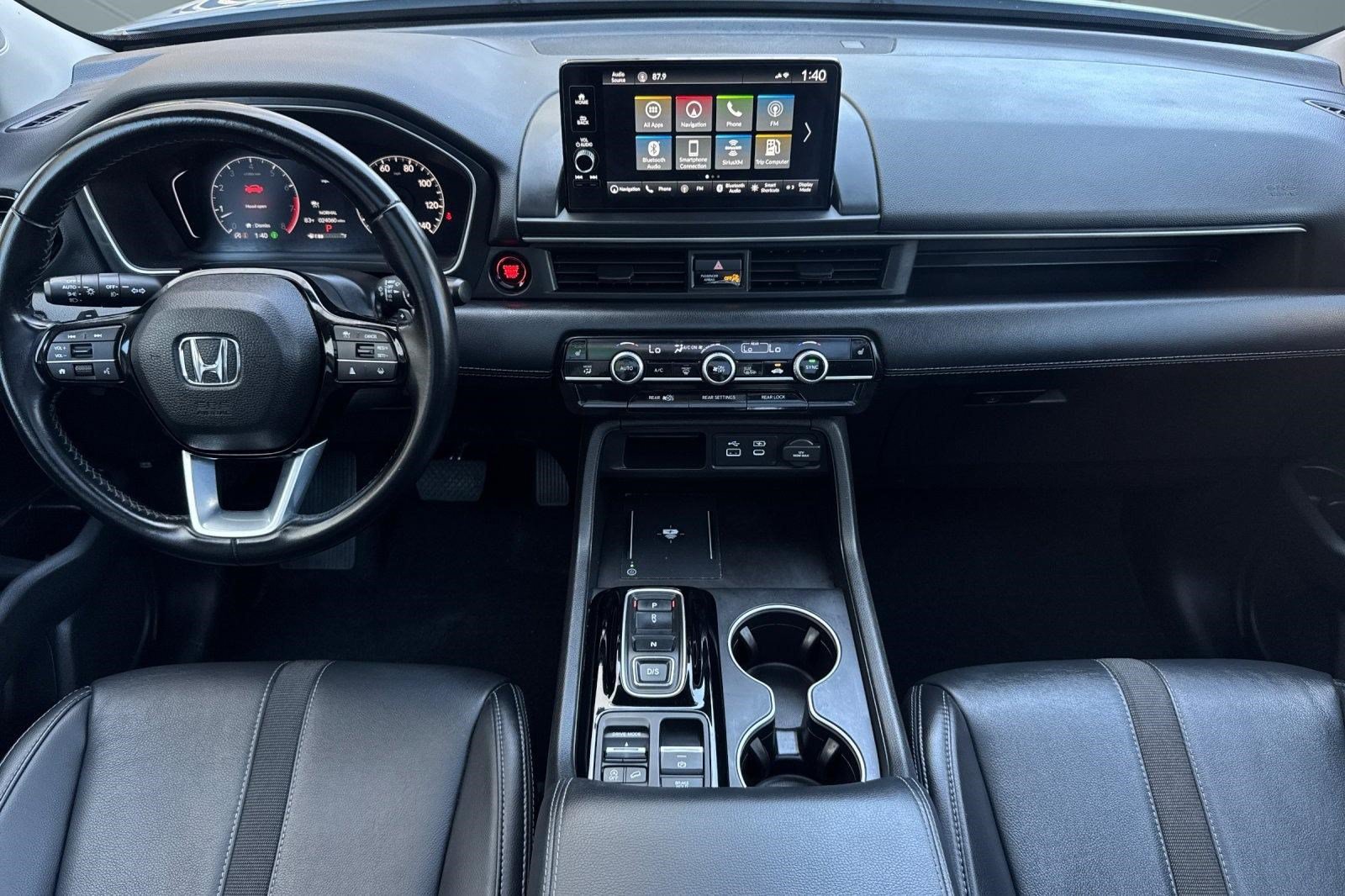 Certified 2025 Honda Pilot Touring image 16