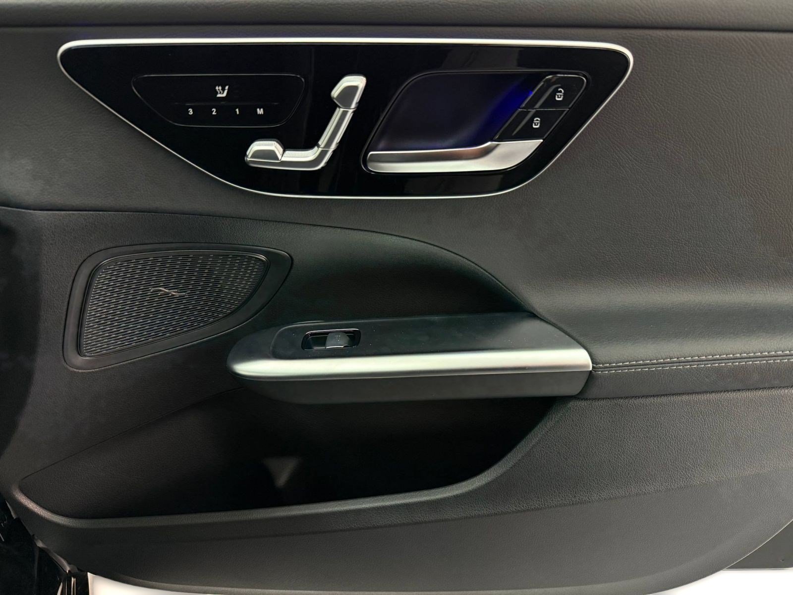 New 2026 Mercedes-Benz C 300 Sedan image 27