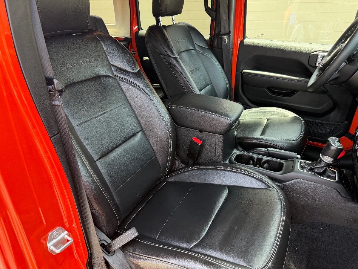 Used 2023 Jeep Wrangler Unlimited Sahara AWD/4WD image 20