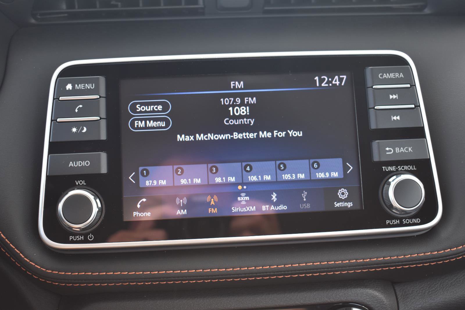 Used 2020 Nissan Kicks SR image 36