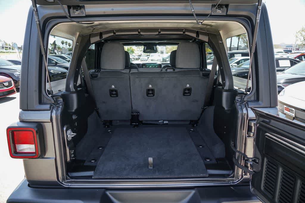 Used 2026 Jeep Wrangler Unlimited Sport AWD/4WD image 25
