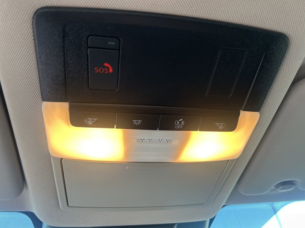 Used 2025 Nissan Rogue SV image 26