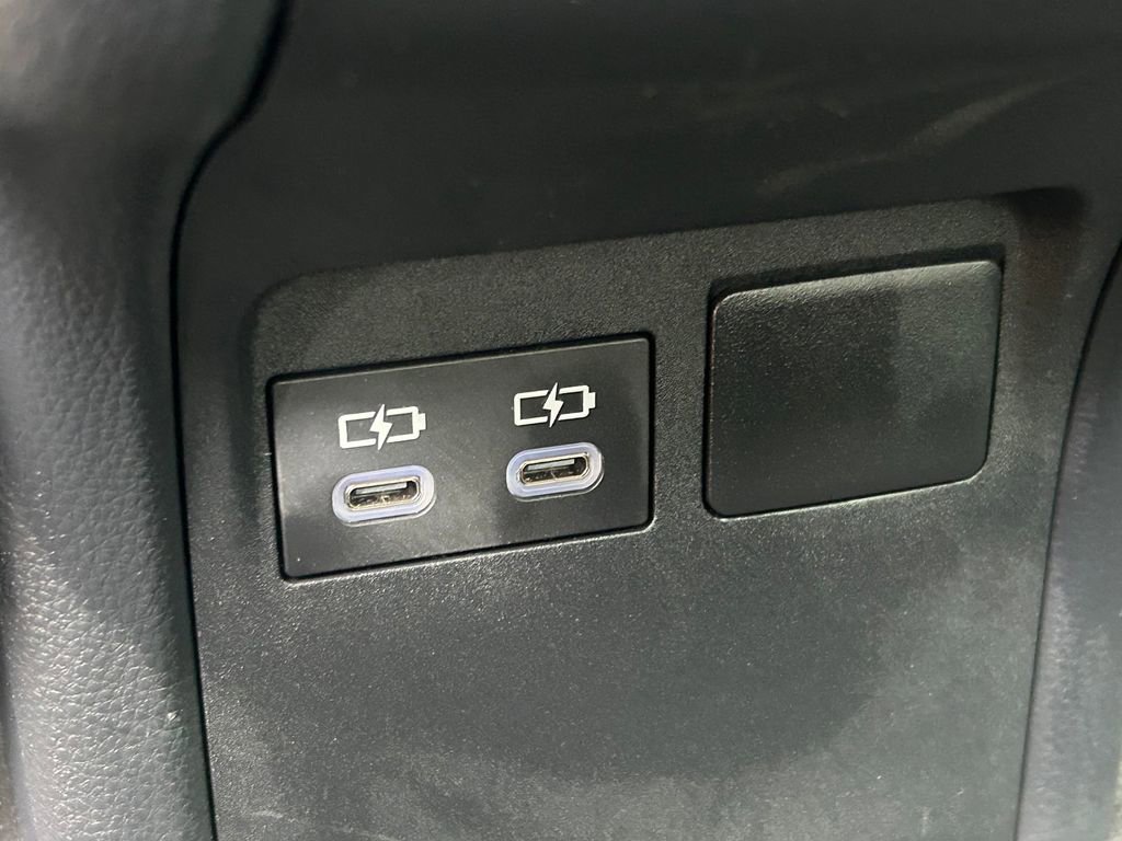 Used 2024 Toyota Prius Limited image 23