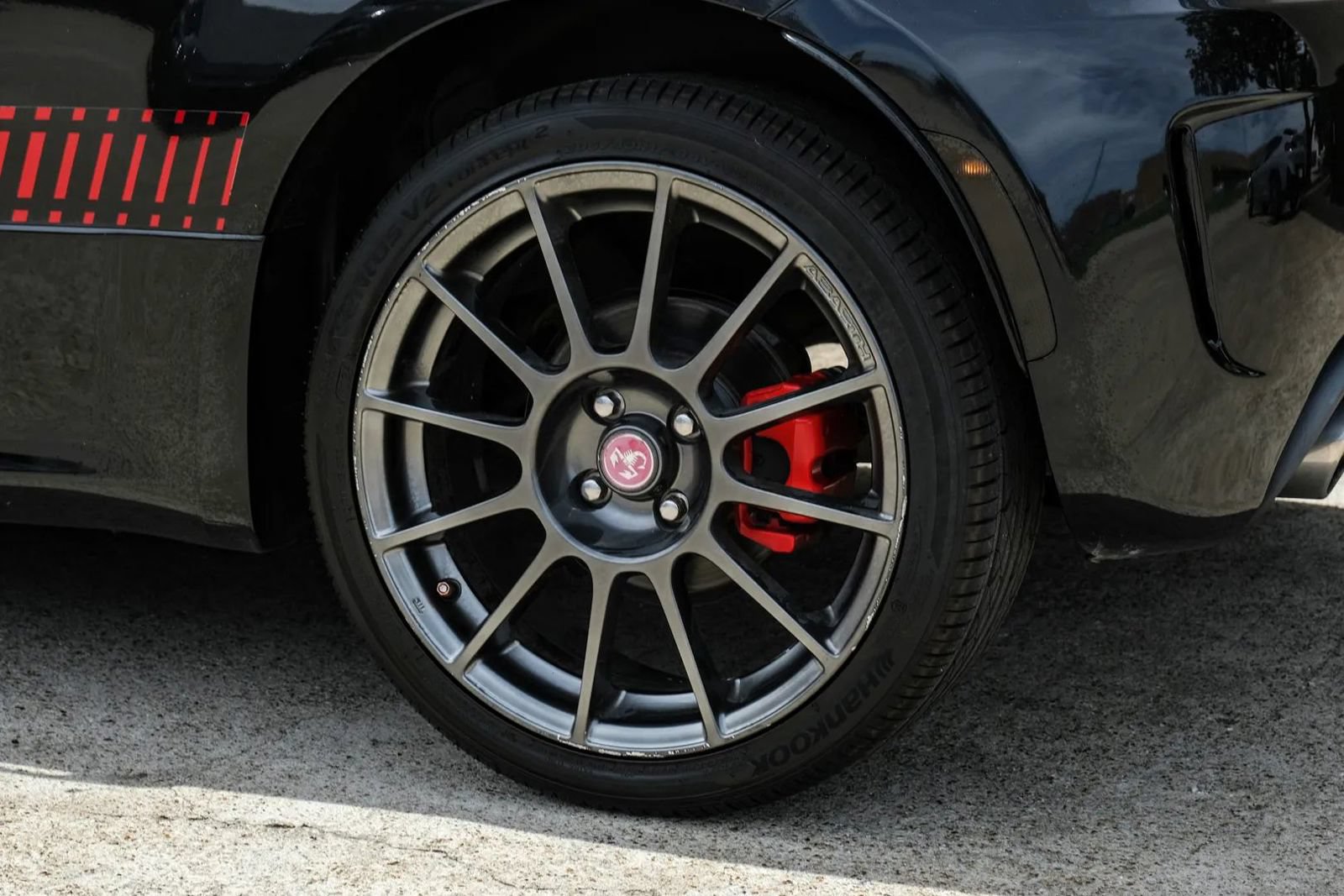 Used 2013 FIAT 500 Abarth w/ Comfort/Convenience Group FWD image 50