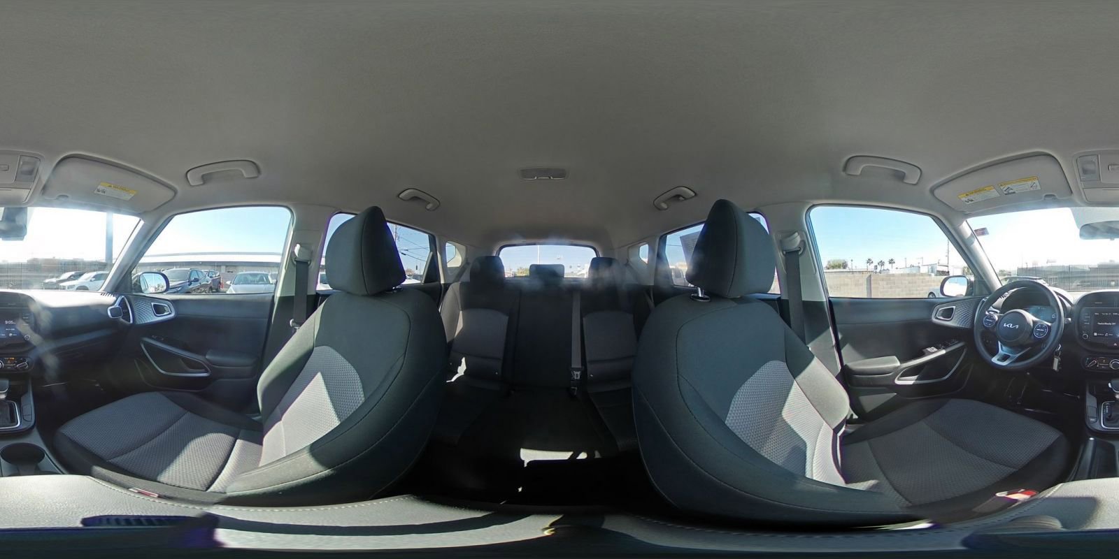 Used 2025 Kia Soul LX w/ LX Technology Package image 40