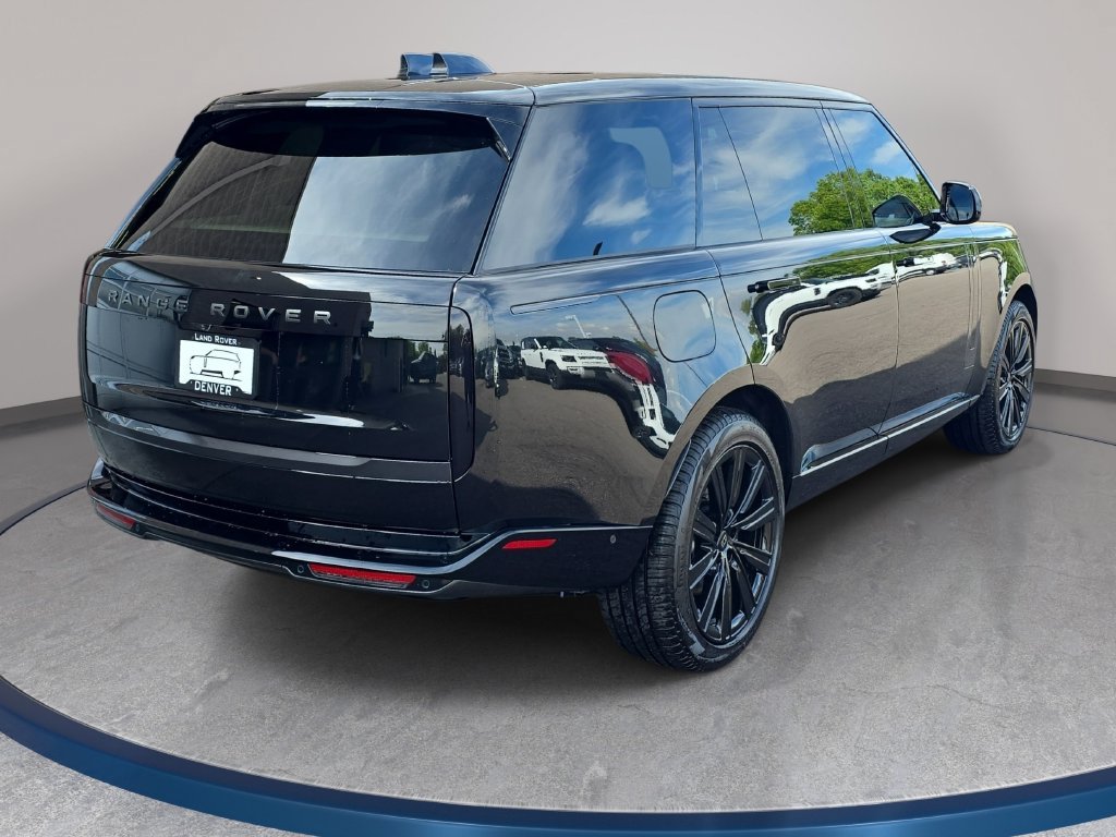 New 2027 Land Rover Range Rover Long Wheelbase SE AWD/4WD image 5