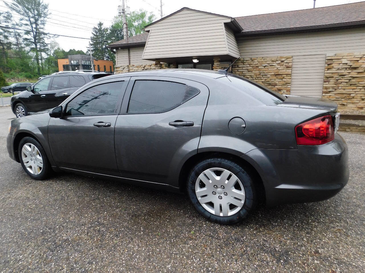 Used 2014 Dodge Avenger SE w/ Quick Order Package 27Z SE V6 FWD image 6