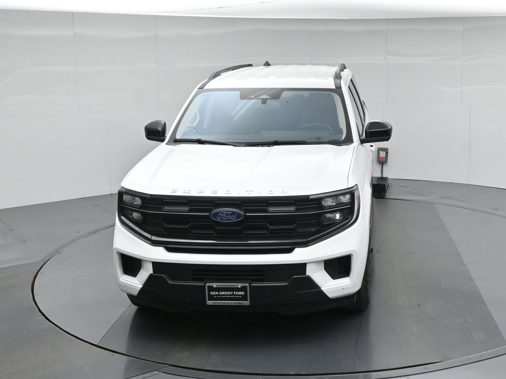 Used 2025 Ford Expedition Active AWD/4WD image 42