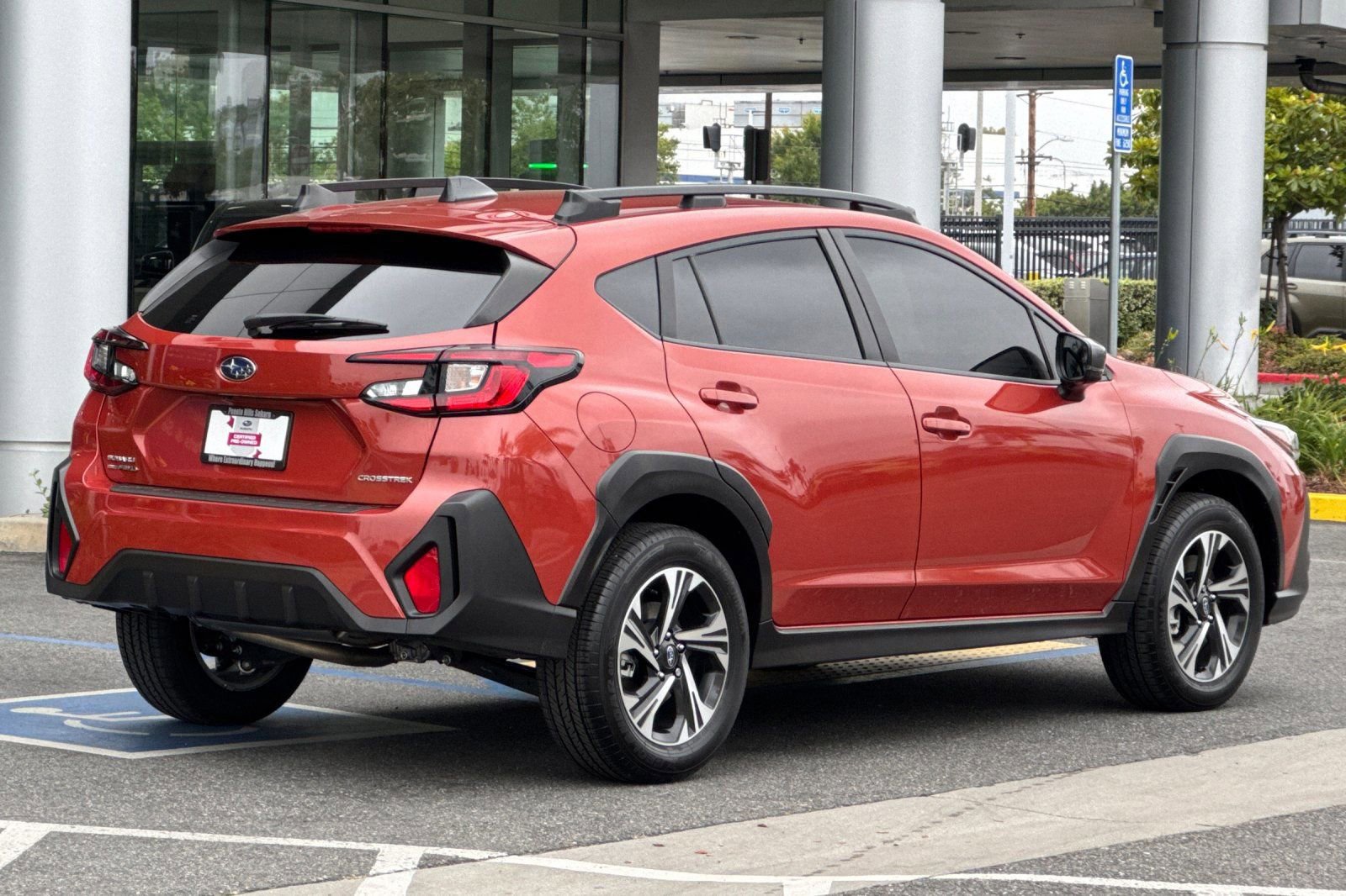 Certified 2025 Subaru Crosstrek 2.0i Premium AWD/4WD image 4