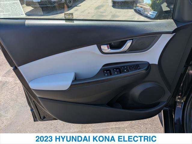 Used 2023 Hyundai Kona SE FWD image 12
