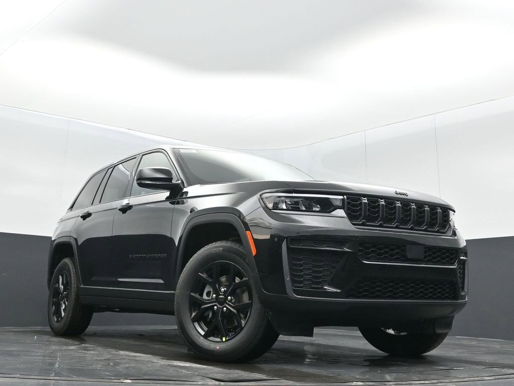New 2026 Jeep Grand Cherokee Laredo image 30