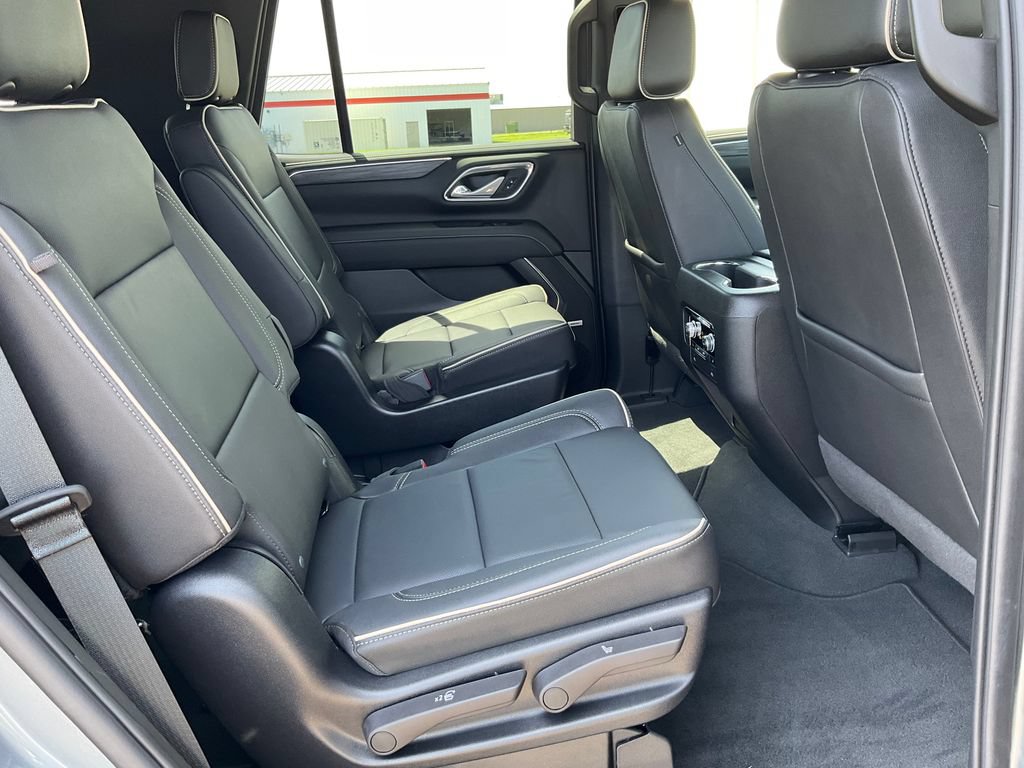 Used 2022 GMC Yukon SLT w/ SLT Premium Package AWD/4WD image 23