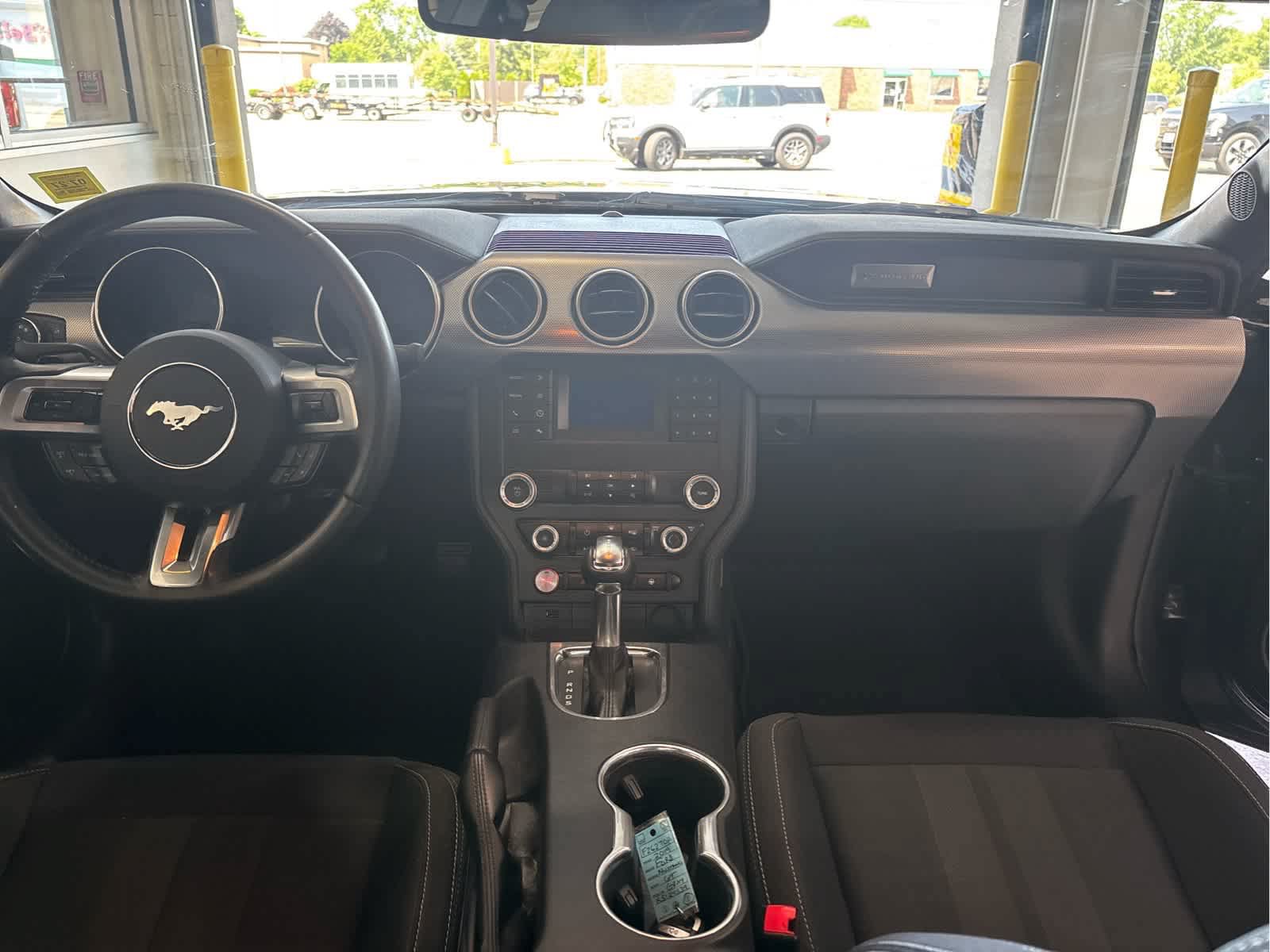 Used 2019 Ford Mustang GT RWD image 12