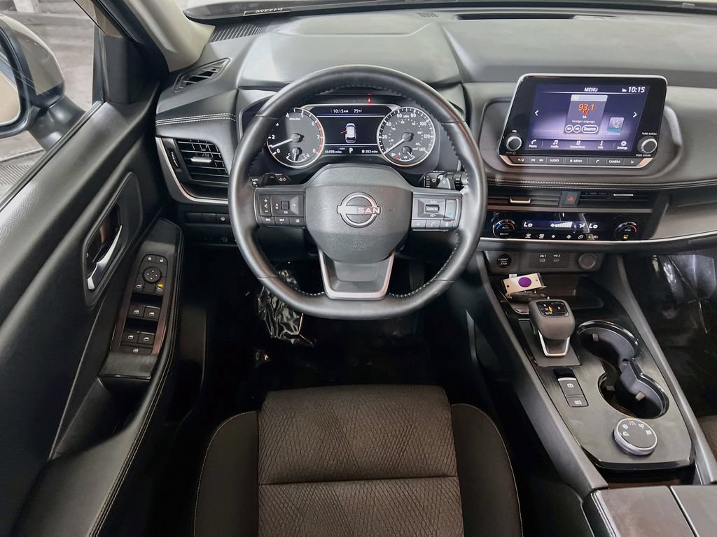 Used 2025 Nissan Rogue SV AWD/4WD image 19
