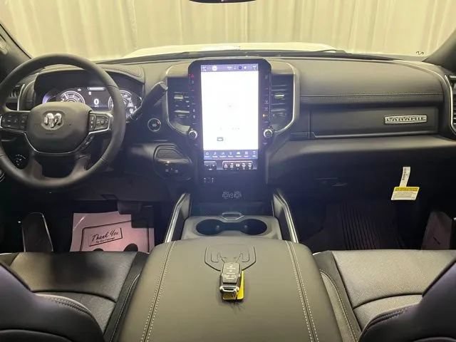 New 2026 RAM 2500 Laramie AWD/4WD image 5