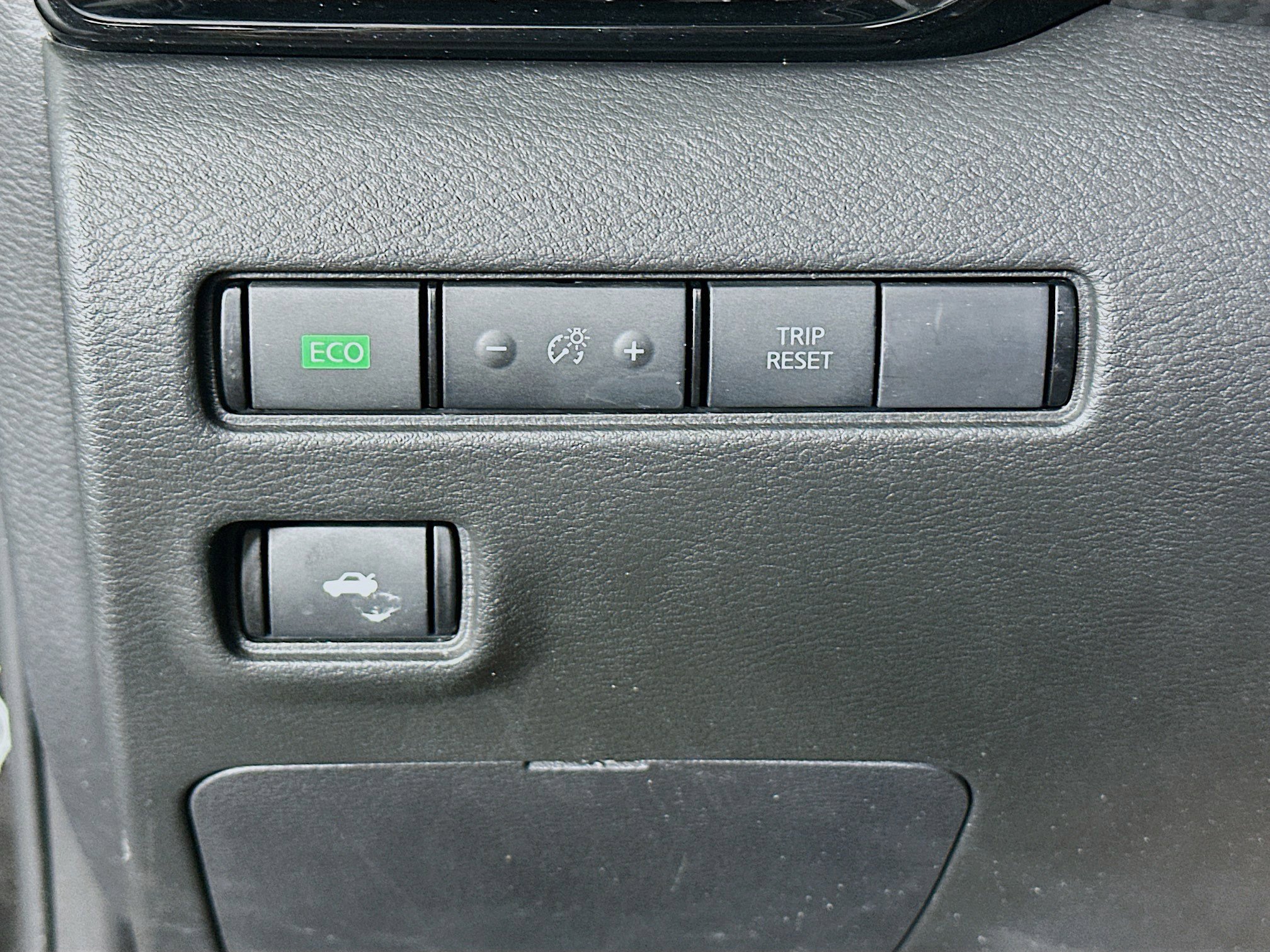 Used 2024 Nissan Sentra SV image 17