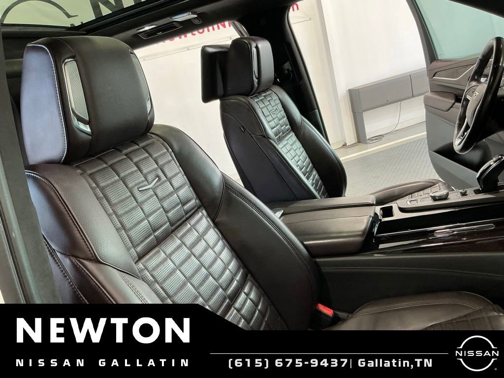 Used 2021 Cadillac Escalade ESV Sport Platinum RWD image 19