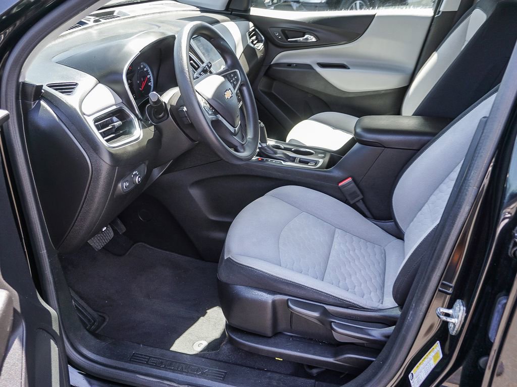 Used 2020 Chevrolet Equinox LS image 18
