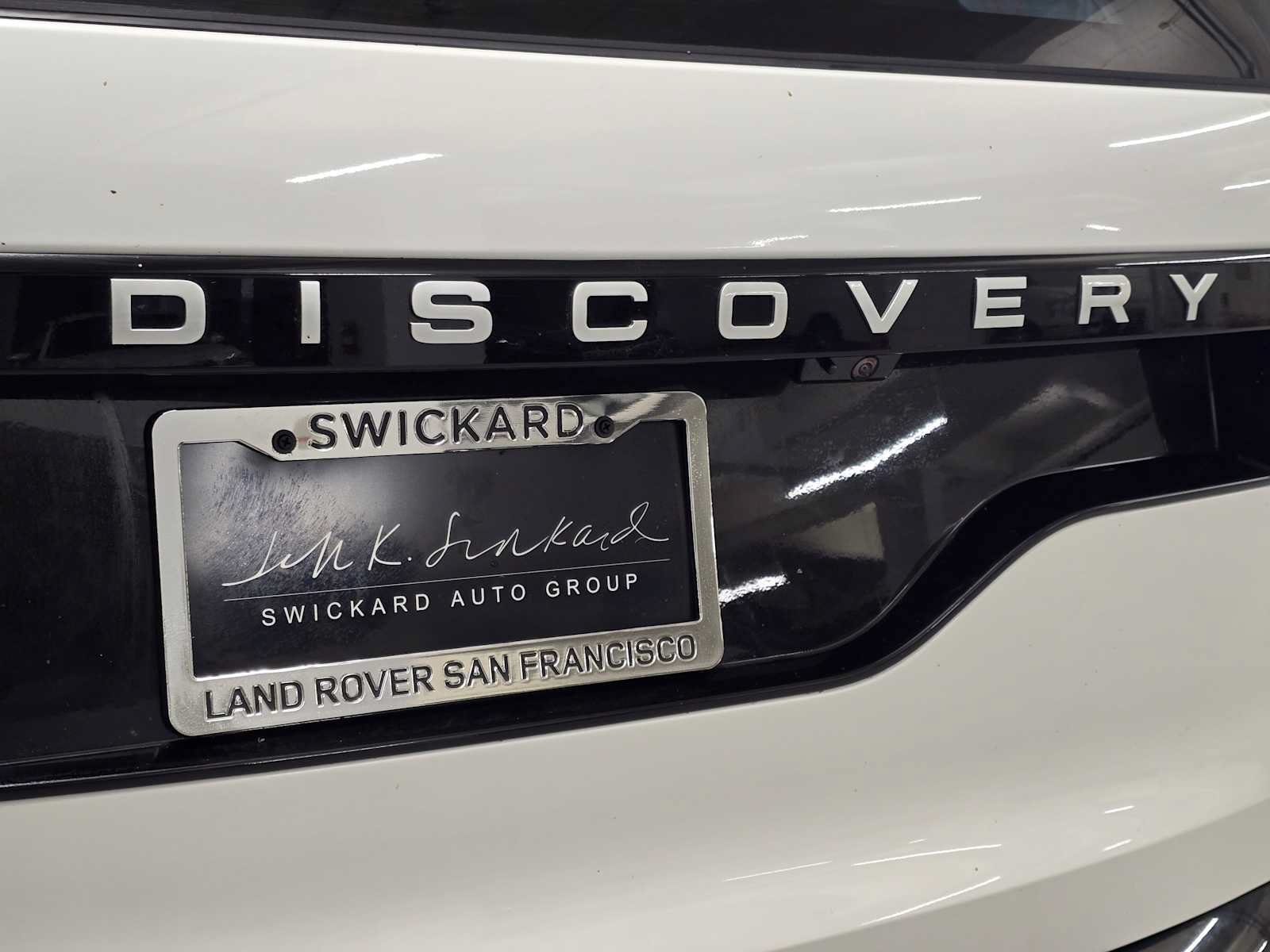 New 2026 Land Rover Discovery Limited Edition AWD/4WD image 13