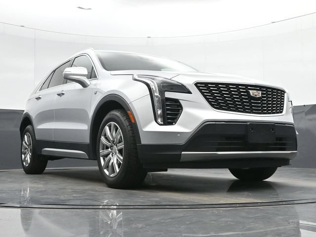 Used 2022 Cadillac XT4 Premium Luxury w/ Safety Alert Package AWD/4WD image 33