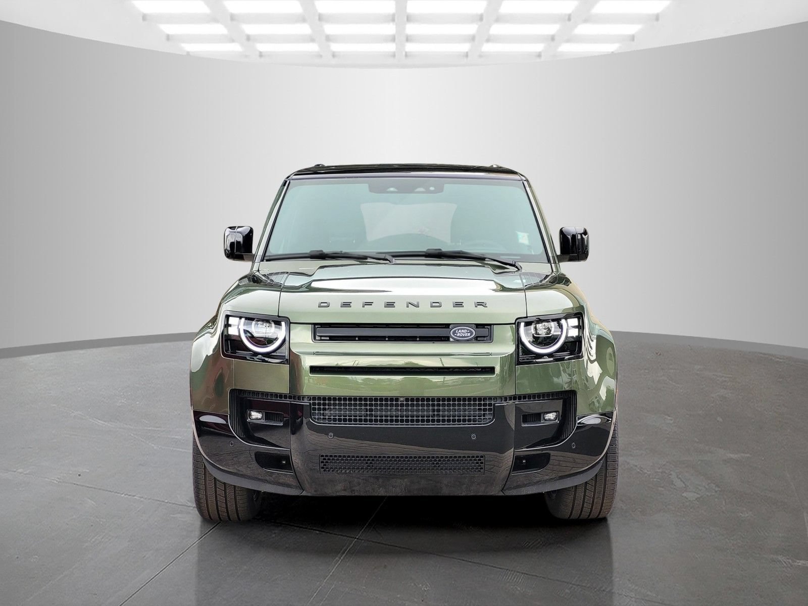 New 2026 Land Rover Defender 130 X-Dynamic SE AWD/4WD image 2