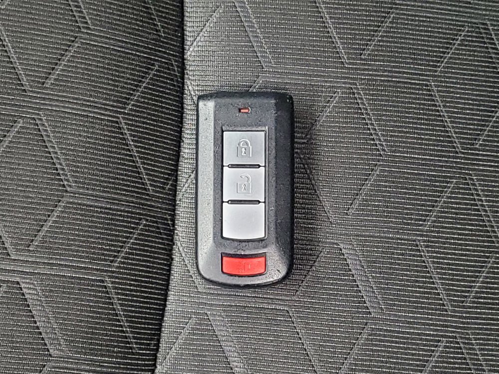 Used 2021 Mitsubishi Outlander Sport SE FWD image 32