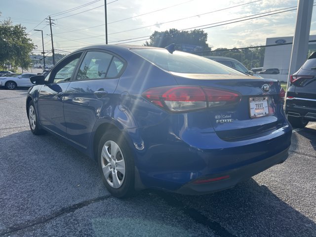 Used 2017 Kia Forte LX FWD image 3