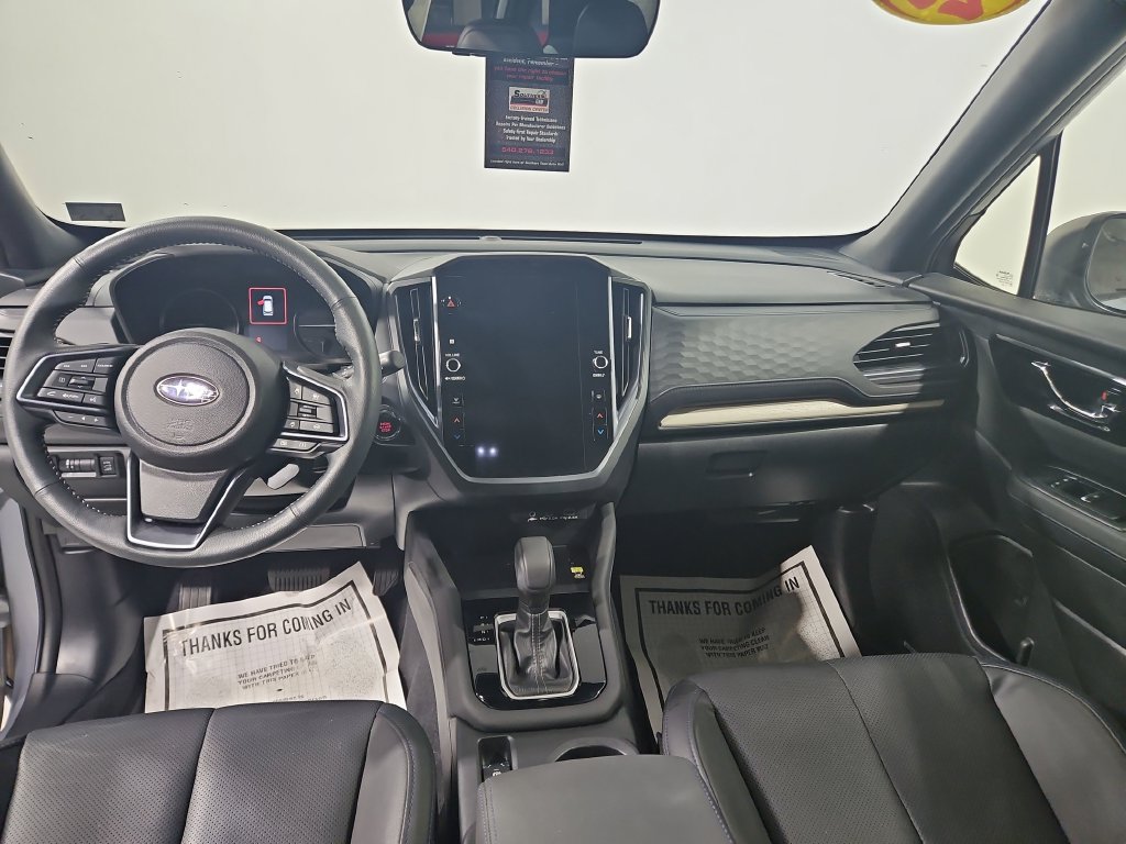 Used 2025 Subaru Forester Limited AWD/4WD image 14
