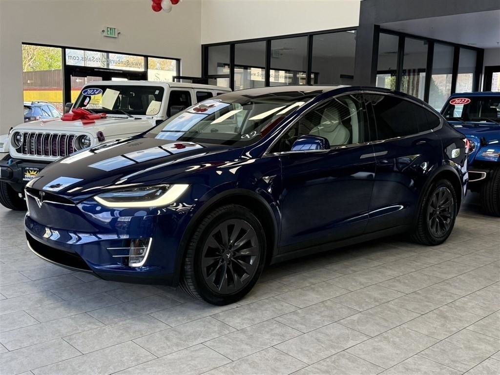 Used 2018 Tesla Model X 100D AWD/4WD image 3