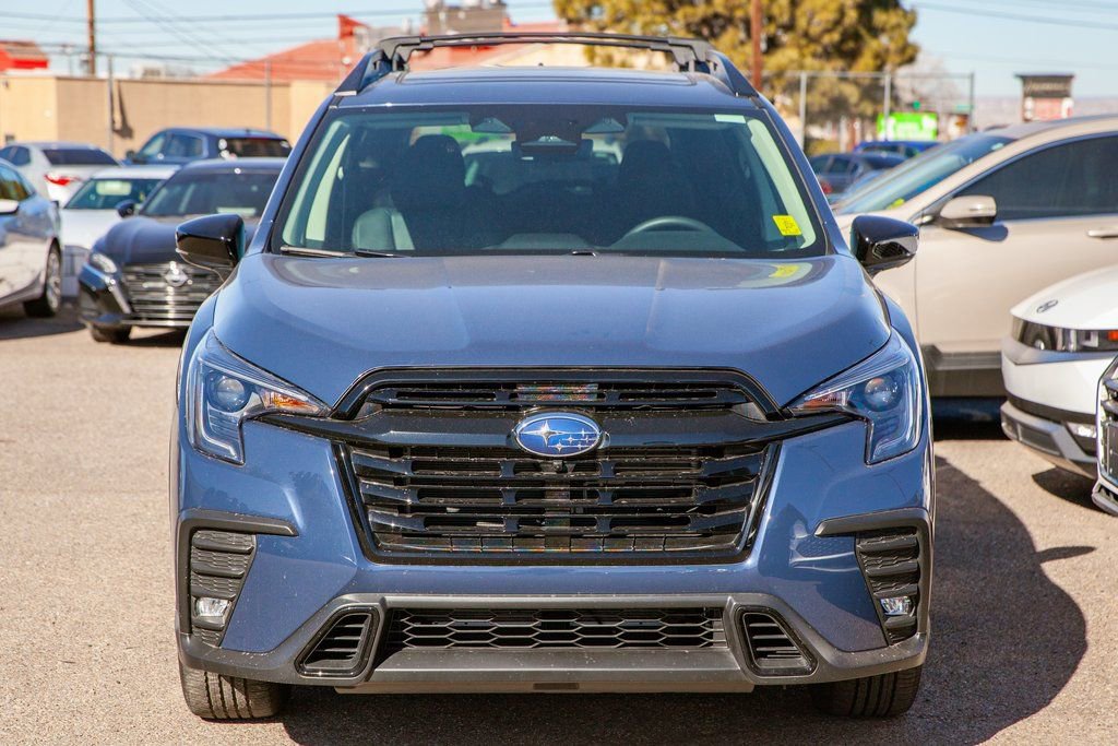 Used 2025 Subaru Ascent Bronze Edition w/ Popular Package #2 image 3