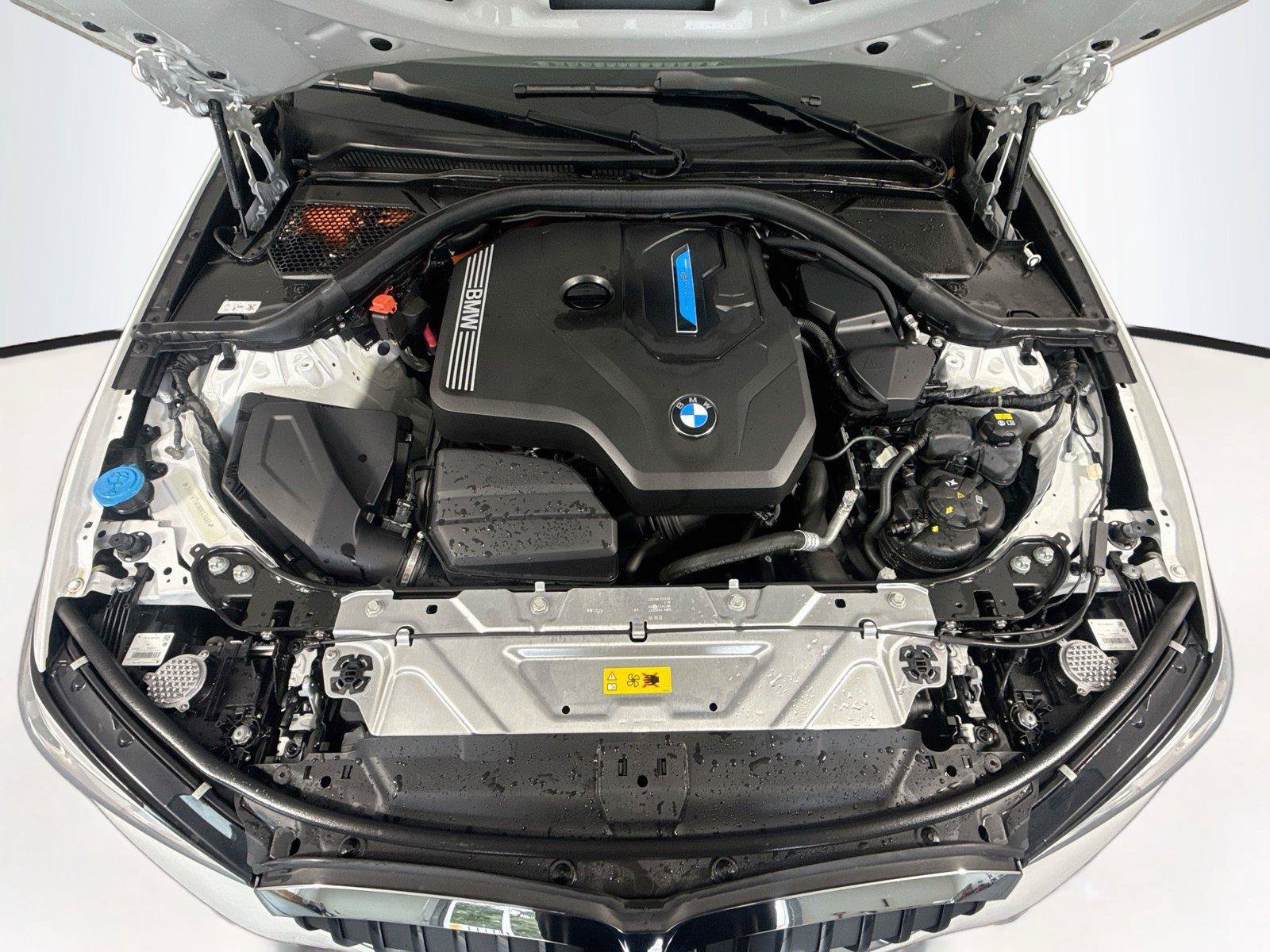 Used 2022 BMW 330e w/ Driving Assistance Package RWD image 37