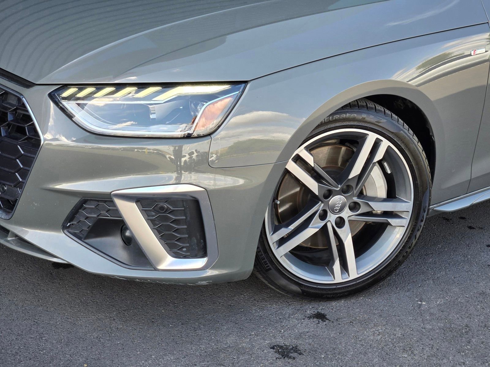Used 2024 Audi A4 2.0T Premium AWD/4WD image 9