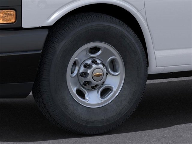 New 2025 Chevrolet Express 2500 image 9