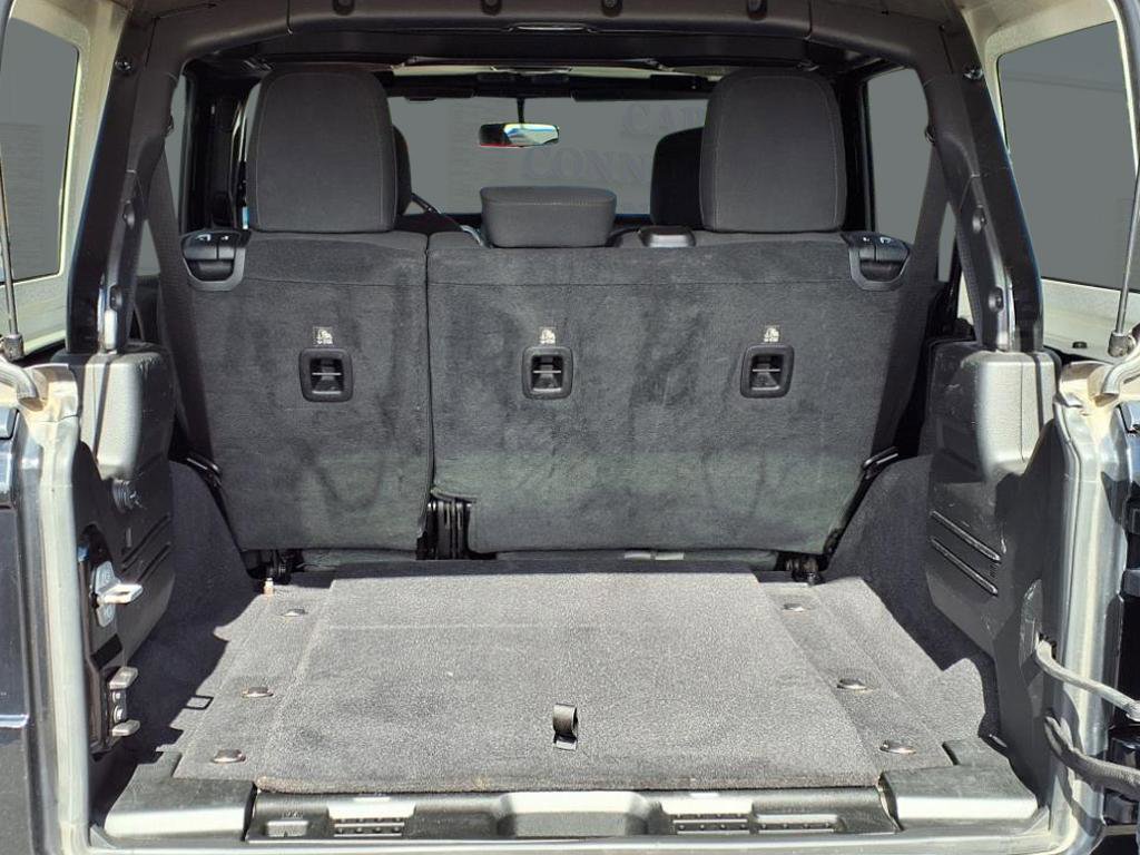 Used 2020 Jeep Wrangler Unlimited Sahara image 5