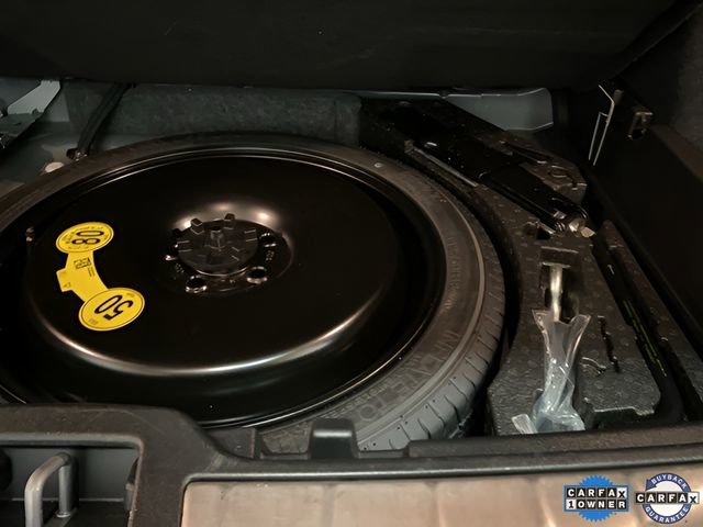 Used 2025 Volvo XC40 B5 Plus image 76