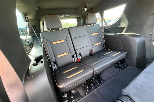 Used 2024 GMC Yukon XL AT4 w/ Technology Package image 26