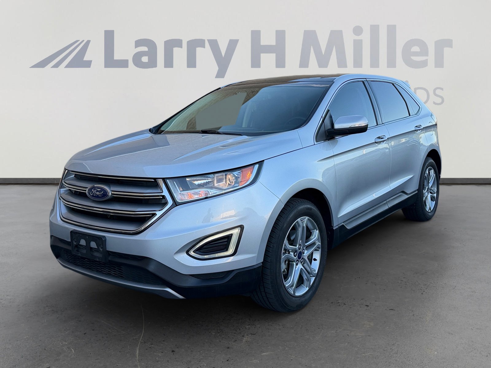 Used 2017 Ford Edge Titanium w/ Equipment Group 301A image 1