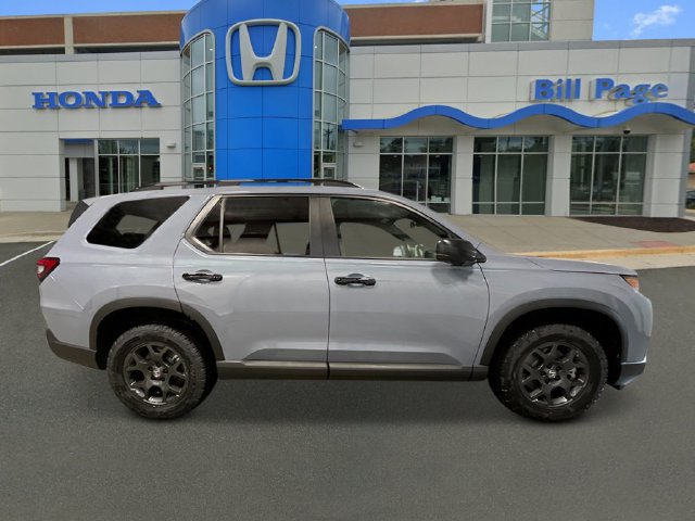 New 2026 Honda Pilot TrailSport image 8