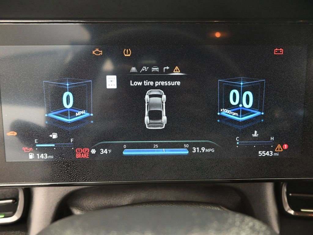 Used 2025 Hyundai Elantra N Base image 24