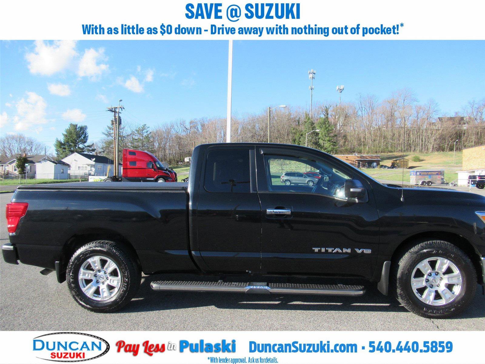 Used 2018 Nissan Titan SV w/ SV Convenience Package AWD/4WD image 2